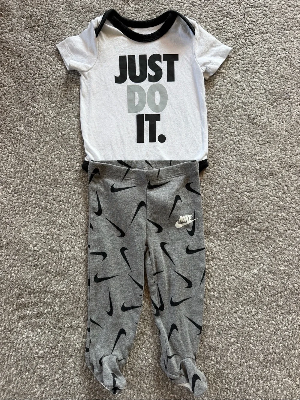 Nike Kids' Gray Logo Outfit - 6 months